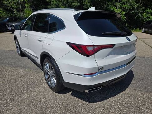 Used 2024 Acura MDX SH-AWD w/ Advance Package image 3