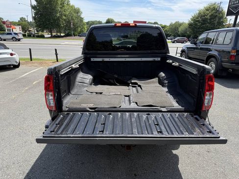Used 2012 Nissan Frontier PRO-4X AWD/4WD image 12