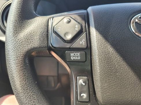 Used 2022 Toyota Tacoma SR AWD/4WD image 28