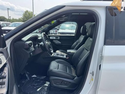 Certified 2023 Ford Explorer ST w/ Equipment Group 401A AWD/4WD image 17