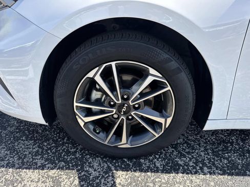 Used 2024 Kia Forte LXS FWD image 10