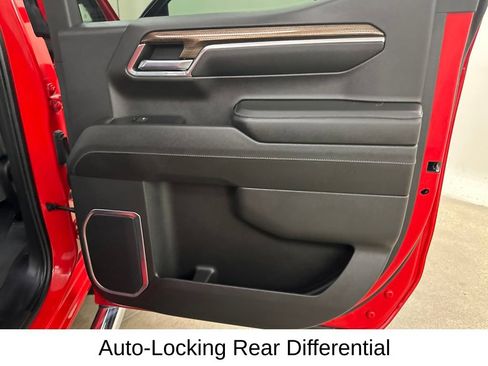 Used 2023 Chevrolet Silverado 1500 LT AWD/4WD image 28