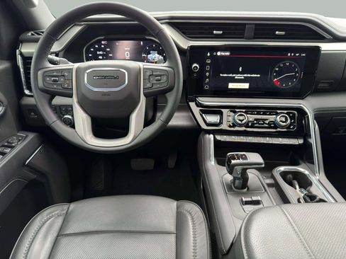 Used 2025 GMC Sierra 1500 Denali w/ Technology Package image 16