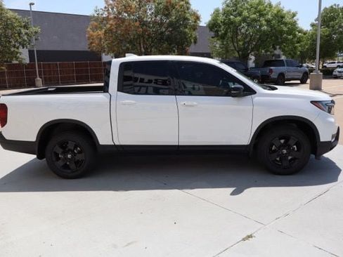 New 2026 Honda Ridgeline Black Edition image 7