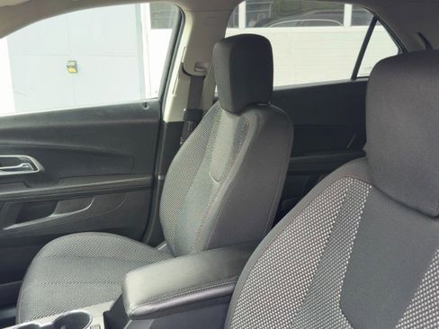 Used 2017 Chevrolet Equinox LT AWD/4WD image 10
