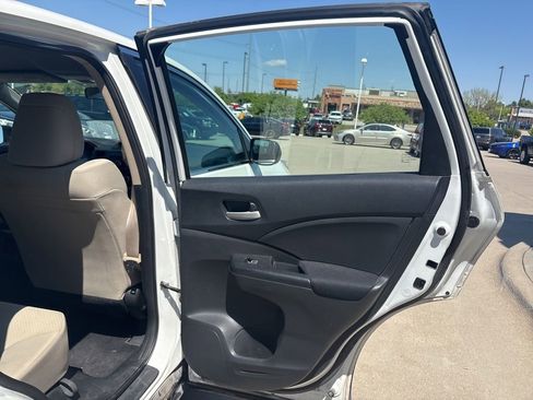 Used 2015 Honda CR-V LX image 26