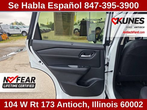 Used 2025 Nissan Rogue SL w/ SL Premium Package FWD image 23