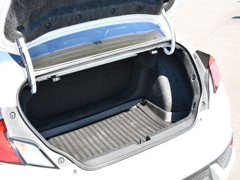 Used 2019 Honda Civic EX image 36