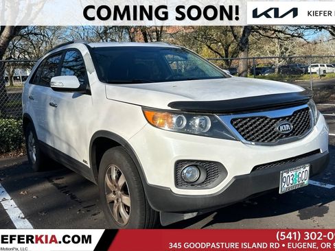 Used 2013 Kia Sorento LX w/ Convenience Pkg image 1