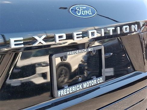 New 2025 Ford Expedition Active image 20