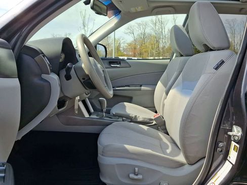Used 2012 Subaru Forester 2.5X Premium w/ All-Weather Pkg image 17