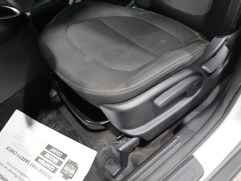 Used 2018 Kia Soul + FWD image 12