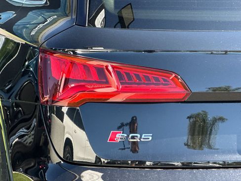 Used 2020 Audi SQ5 Prestige w/ Prestige Package AWD/4WD image 33