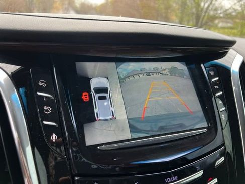 Used 2016 Cadillac Escalade Luxury AWD/4WD image 41
