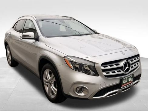 Used 2019 Mercedes-Benz GLA 250 4MATIC image 3