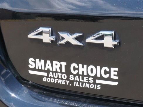 Used 2022 Jeep Compass Limited AWD/4WD image 19