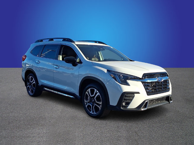Used 2024 Subaru Ascent Touring w/ Popular Package #2 AWD/4WD image 4