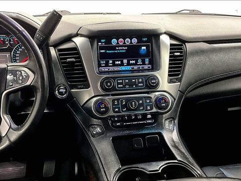 Used 2018 Chevrolet Tahoe LT w/ Luxury Package AWD/4WD image 7
