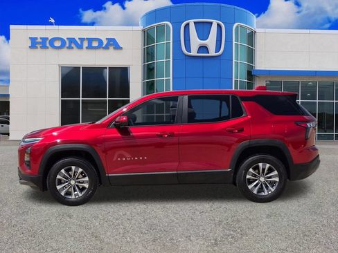 Used 2025 Chevrolet Equinox LT w/ Safety and Technology Package FWD image 6