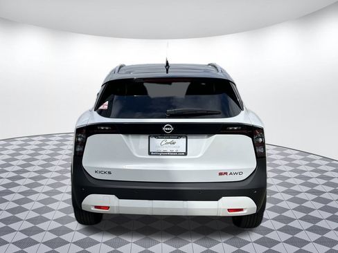 New 2025 Nissan Kicks SR w/ SR Premium Package image 4