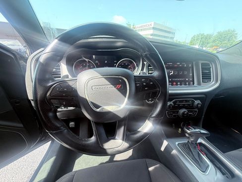 Used 2019 Dodge Charger GT RWD image 14