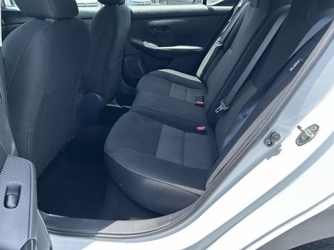 Used 2025 Nissan Sentra SV FWD image 11