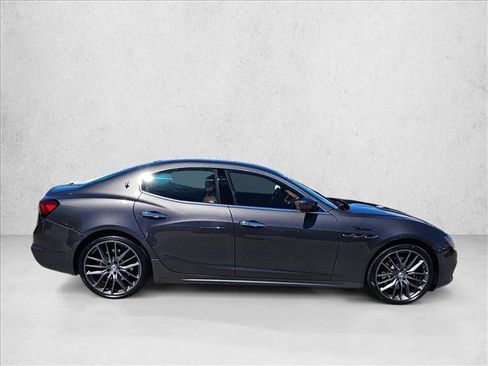 Used 2022 Maserati Ghibli Modena Q4 AWD/4WD image 4