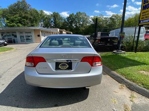 Used 2010 Honda Civic DX-VP image 4