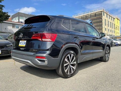 Used 2022 Volkswagen Taos SE image 7