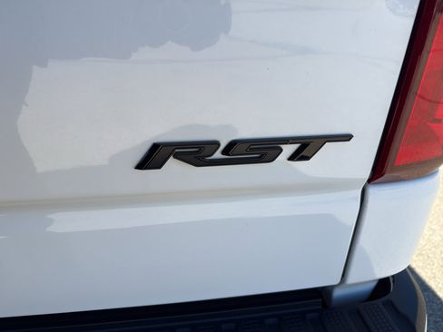 Used 2025 Chevrolet Silverado 1500 RST w/ Redline Edition image 13