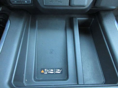 Used 2022 Chevrolet Silverado 2500 High Country w/ Z71 Off-Road Package image 35