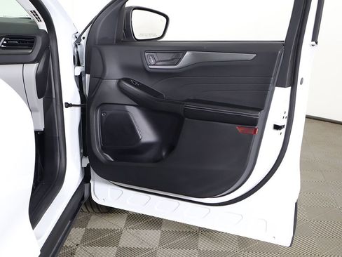 Used 2023 Ford Escape Active image 24