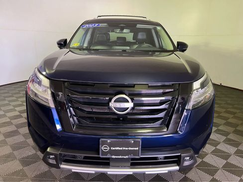 Certified 2023 Nissan Pathfinder SL w/ Black Appearance Package AWD/4WD image 2