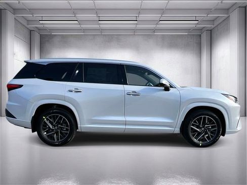 New 2026 Lexus TX 350 AWD image 2