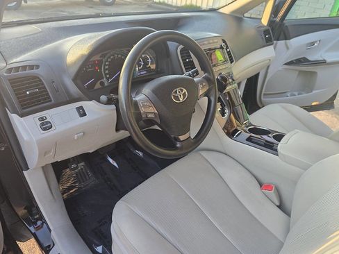 Used 2012 Toyota Venza LE image 15