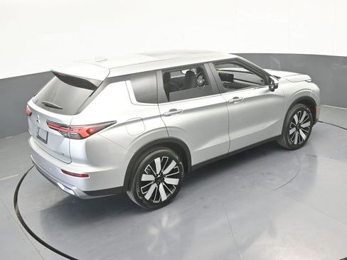 New 2026 Mitsubishi Outlander SE image 52