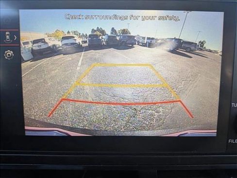 Used 2024 Kia Carnival LX image 14