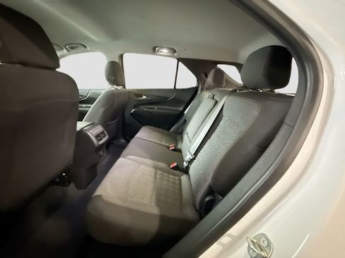Used 2023 Chevrolet Equinox LT image 25