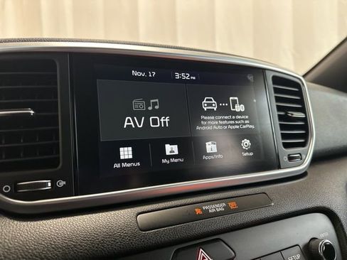 Used 2021 Kia Sportage S image 13