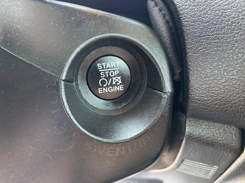 Used 2021 Jeep Renegade Sport AWD/4WD image 7