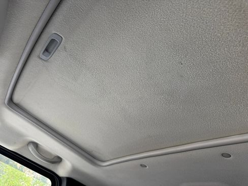 Used 2005 HUMMER H2 w/ Preferred Equipment Group image 24