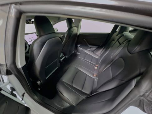 Used 2023 Tesla Model 3 Standard Range image 26