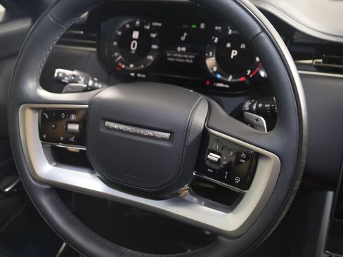 Used 2025 Land Rover Range Rover SE AWD/4WD image 43