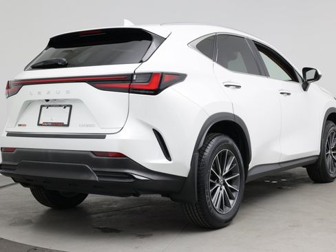 Used 2024 Lexus NX 250 FWD w/ Towing Package (2000 Lbs) image 7