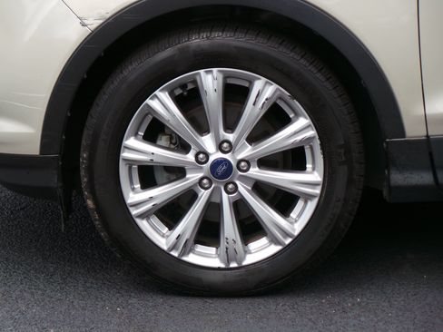 Used 2017 Ford Escape Titanium FWD image 16