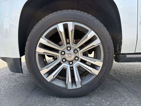 Used 2017 GMC Yukon Denali w/ Open Road Package AWD/4WD image 7
