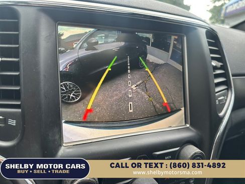 Used 2017 Jeep Grand Cherokee Altitude AWD/4WD image 14