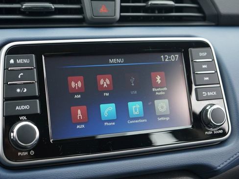 Used 2025 Nissan Versa SV w/ Trunk Package FWD image 15
