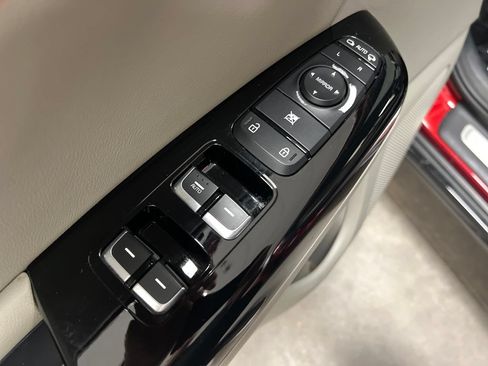 Used 2022 Kia Sportage Nightfall Edition w/ Nightfall Fwd Premium Package image 13