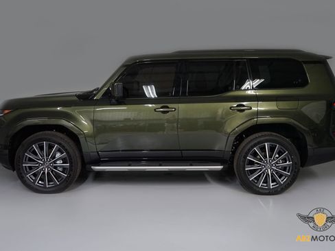 Used 2026 Lexus GX 550 w/ Accessory Package (2T) image 5